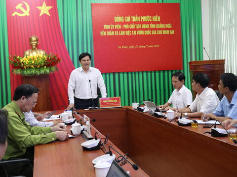 Đồng chí Trần Phước Hiền, Tỉnh ủy viên- Phó Chủ tịch UBND TỈNH Quảng Ngãi đến thăm và làm việc tại Ban quản lý vườn quốc gia Chư Mom Ray